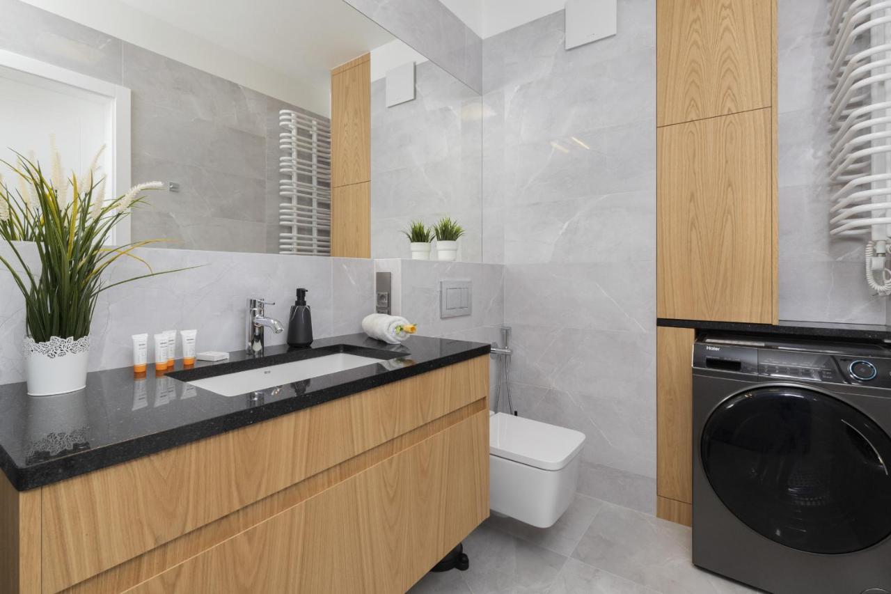 Warsaw Praga Okrzei Apartment By The River By Noclegi Renters Exterior photo